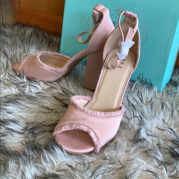 Pink Fringe Accent Sandal - Picture 4 of 8